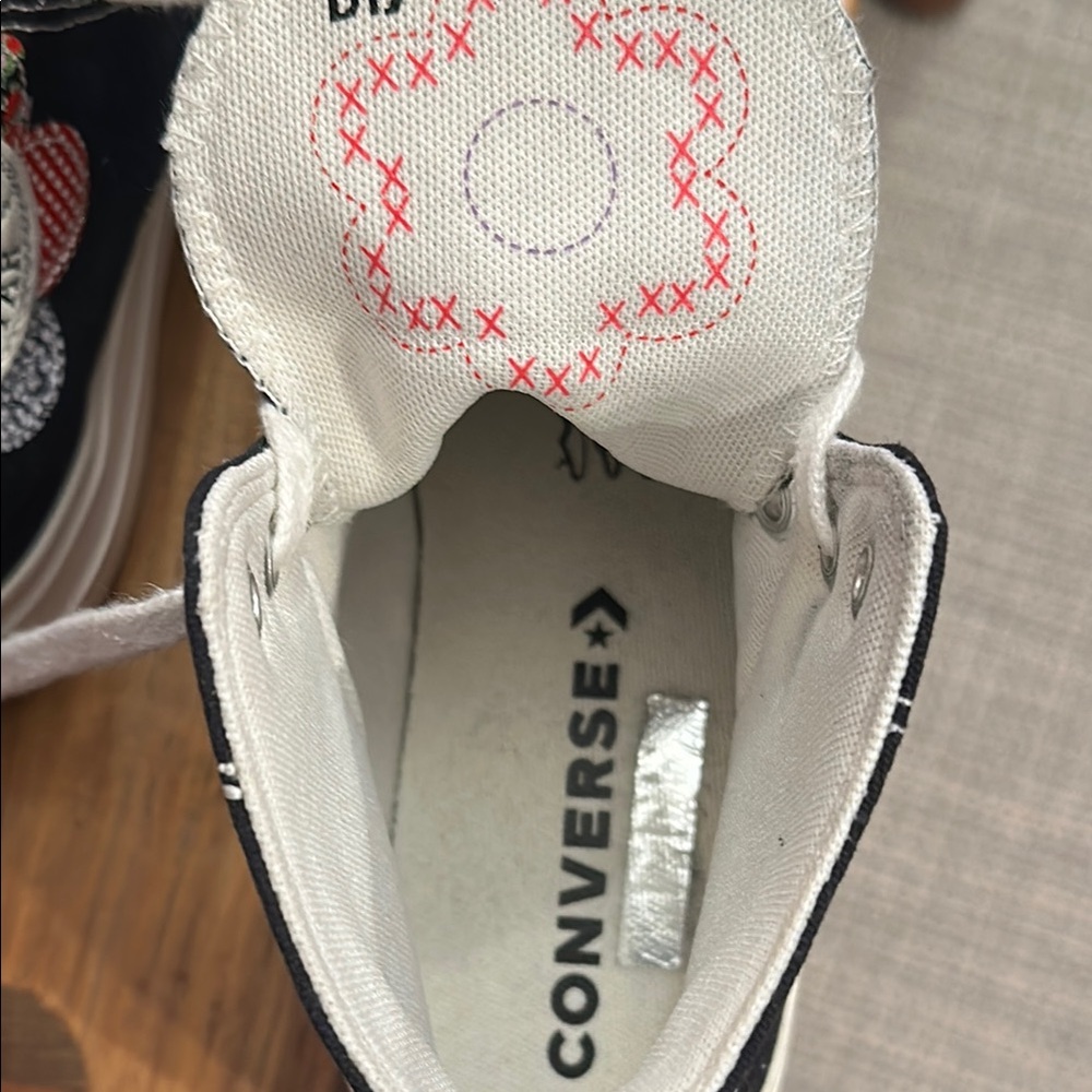 Converse Chuck Taylor All Star High-Tops with Flower Patch Pattern size 6.5. - Picture 12 of 15